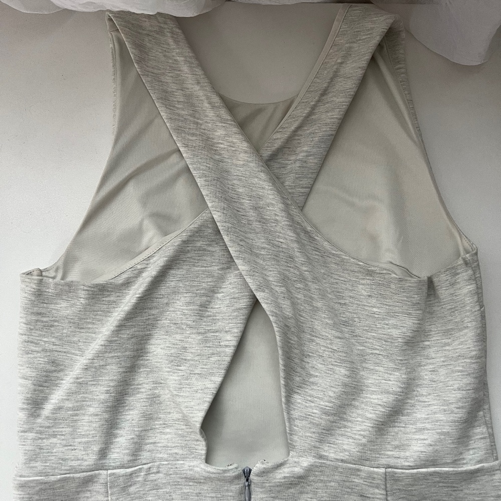 GAP criss-cross back, sweatshirt material grey dress